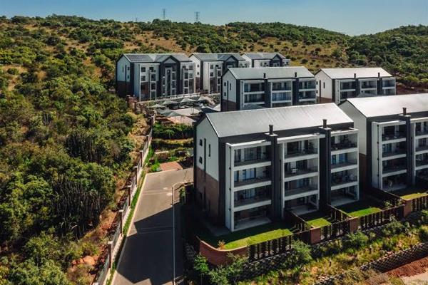 Modern luxury 2 bedroom 2 bathroom unit available for rent in the new Prestigious Thaba ...