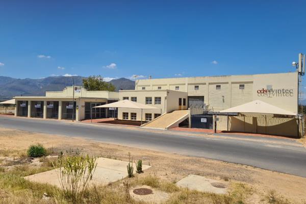 Industrial Space including Offices on First Floor
398m&#178; at R95 per m&#178; plus VAT
R37 810 per month plus VAT