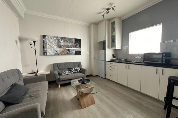 Flat share, a &quot;Room&quot; is available in a fully furnished 2-bedroom flatlet at Eikestad Mall, ideal for a male student with ...