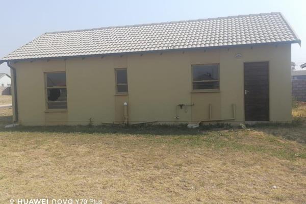 A spacious 3 bedroom 2 bath in Springs
Selcourt Estate is a secure residential Estate ...