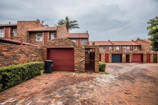 Available 1 November 2024.

Beautiful 2 Bedroom Property for rent in Garsfontein. 

This ...