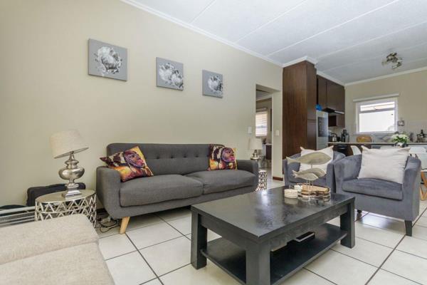 Introducing a stunning open plan garden apartment in the desirable area of Bryanston. ...