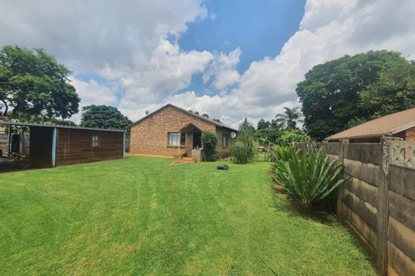 Explore the allure of comfortable living with this charming 3-bedroom house nestled in the vibrant community of Pretoria North. ...