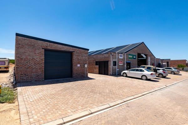 Joint Mandate.
This newly built pristine industrial property has just entered the market. The building comprises of one large workshop ...