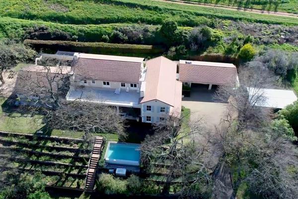 Escape the ordinary and unlock the doors to your dreams with this extraordinary 248-hectare farm. Nestled in the serene and historic ...