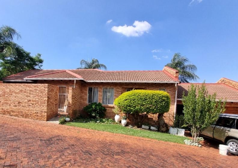 Lynnwood Manor Property Property and houses for sale in Lynnwood