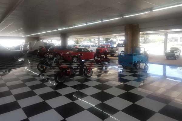 Motor dealer showroom plus storage unit premises in busy motoring dealer hub...

Business 1 - 36 storage units of which 4 are used as a workshop at R 15 000 rental per month.
                   -  25 units are occupied by the current owner and he will be willing to sign a ...