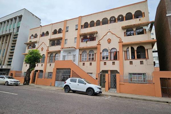 Shireen M brings you this neat apartment in Durban Central, close to all ...