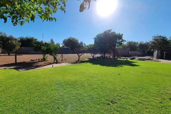 Take a look at this unique opportunity in Postmasburg.  This large 2,220m2 open plot is for sale. This is the perfect stand for ...