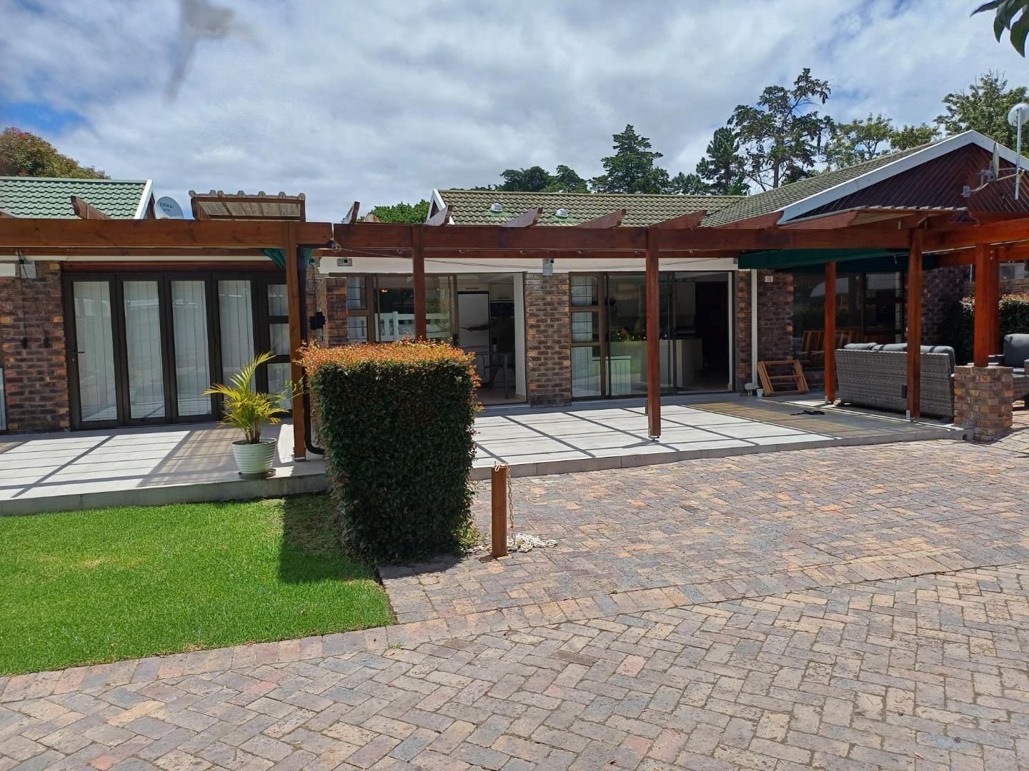 2 Bedroom House for sale in Keurbooms River 50 San Marino P24113857949