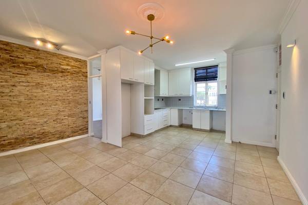 Incredible value awaits!

Explore this recently refurbished 3-bedroom residence ...