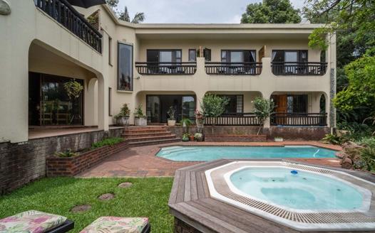 6 Bedroom House for sale in Westville