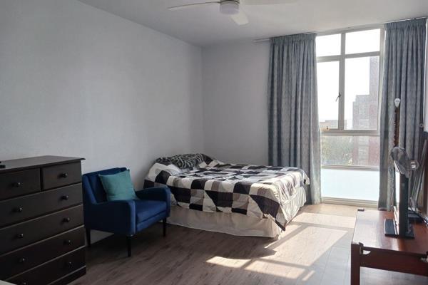 Lovely renovated studio with en-suite bathroom for resident over 55 years old.   ...