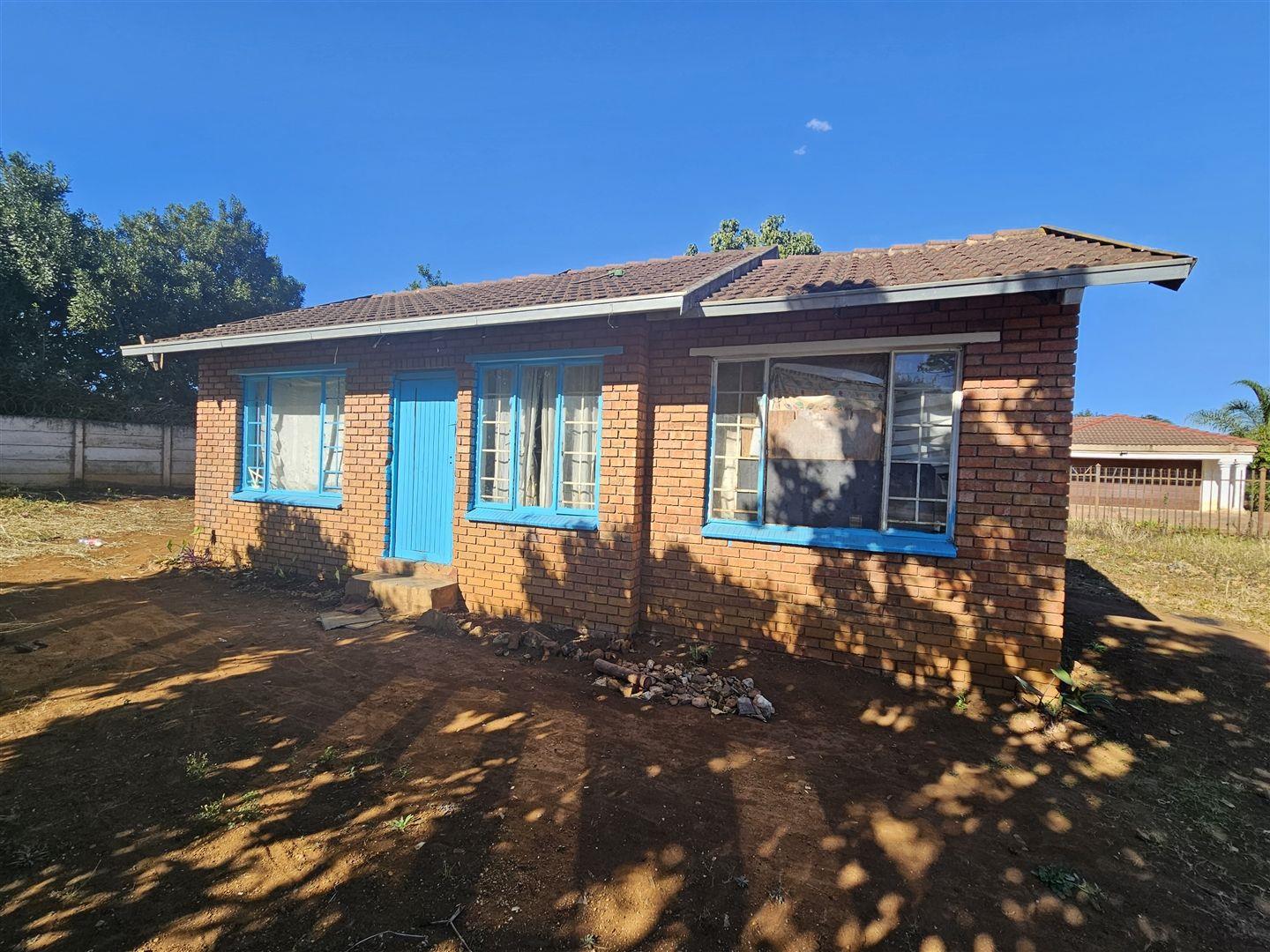 3 Bedroom House for sale in Louis Trichardt P24113251988