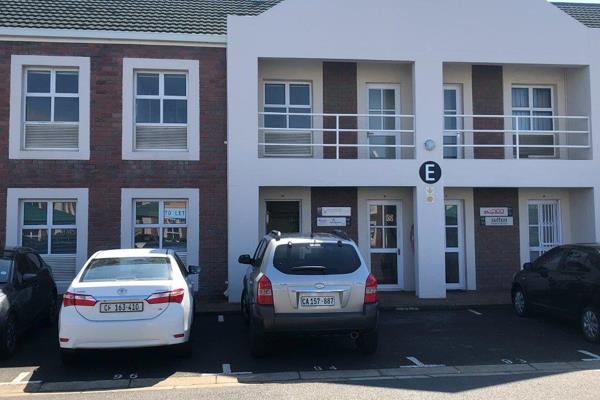 Rent income E10,441 pm ex
Tenanted till Sept 2025
4 Dedicated parking bays
2 Under ...