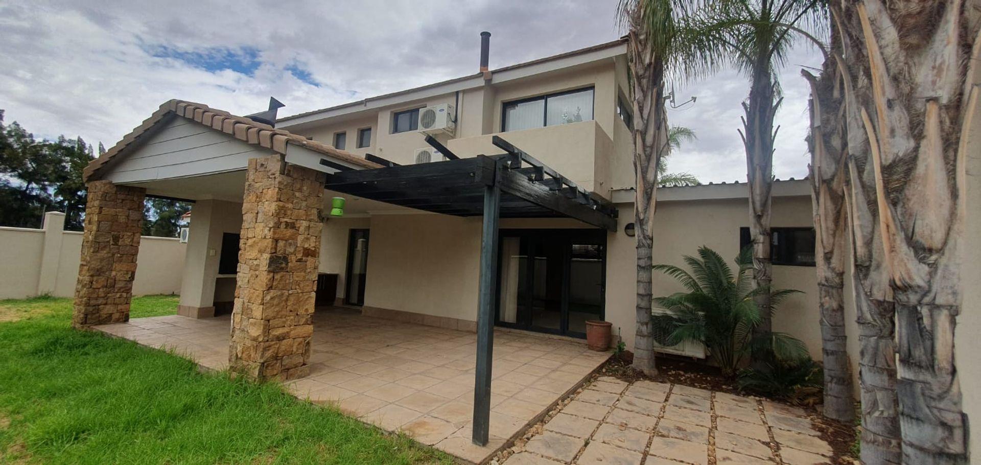 Townhouses To Rent In Upington : Upington Property : Property24.com