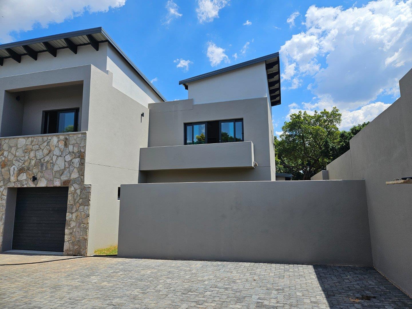 2 Bedroom Townhouse for sale in Lynnwood P24113502487