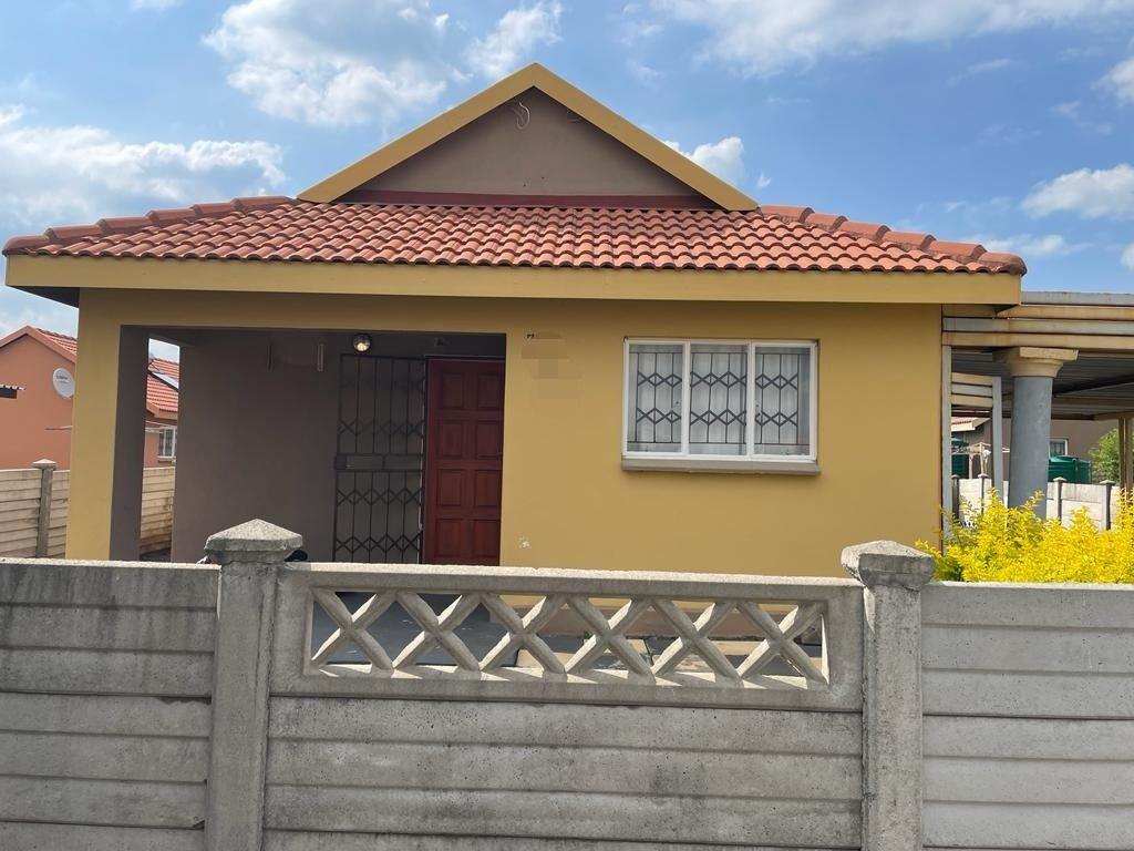 3 Bedroom House for sale in Freedom Park P24113886711