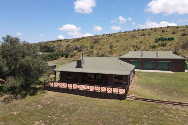 Spacious home in a beautiful natural setting on the banks of the Breede River.

This property is located in the popular Area 1 above ...