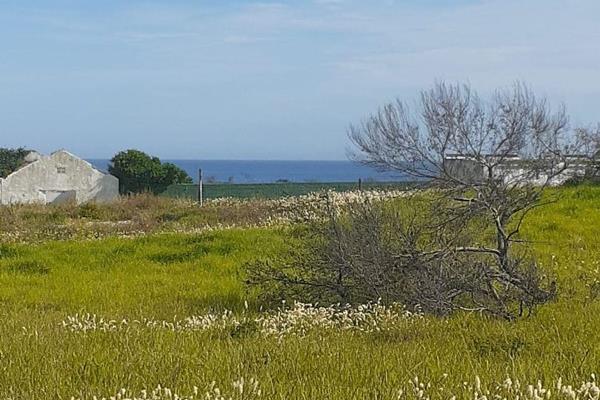 Investing in a piece of land with breathtaking sea views is something that nobody can ...