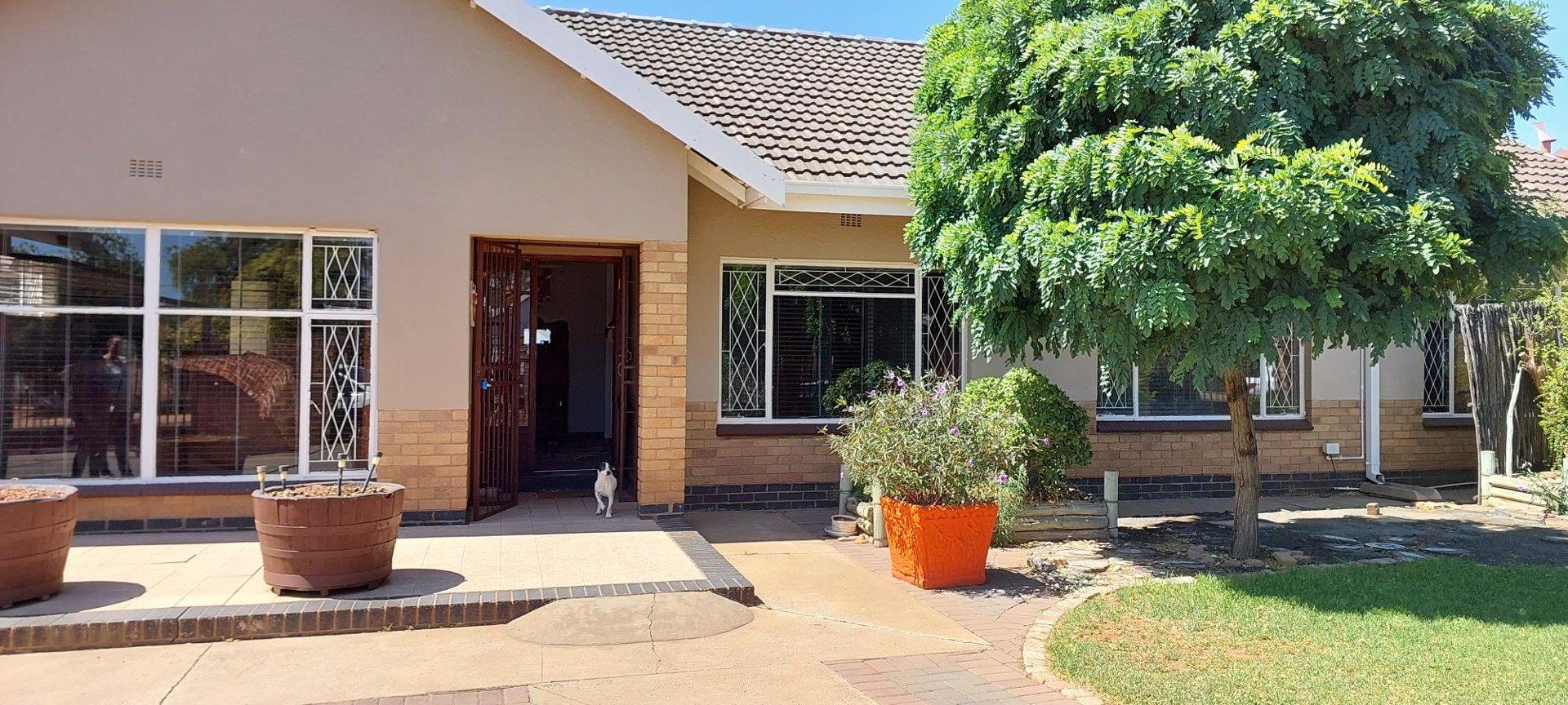 3 Bedroom House for sale in Carters Glen P24113889063