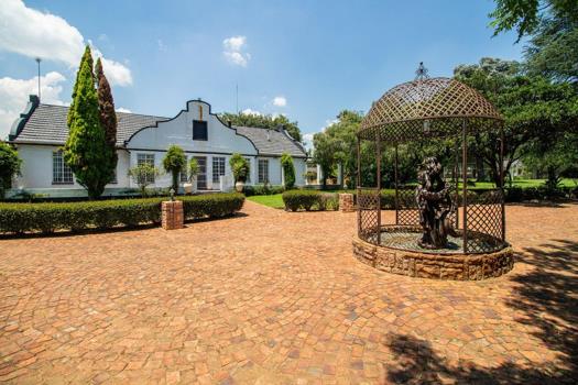 Farm for sale in Zesfontein AH