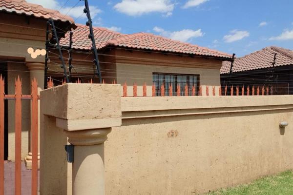 A Lovely spacious and modern family home in Middelburg ext 18, the home offers 3 delightful finished bedrooms, main bedroom has an ...