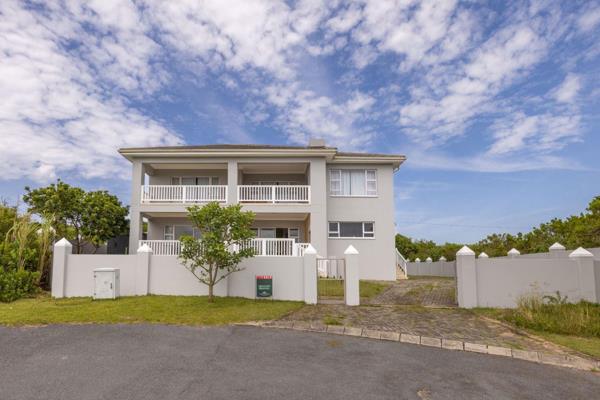 Located in Emerald Heights, this modern, double-story family home boasts panoramic ocean views and expansive undercover entertainment. ...