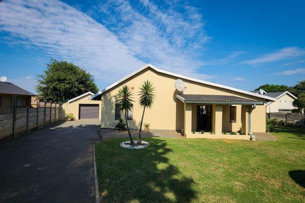 Located in the heart of Greenhills, this neat family home has the following on offer:
- ...