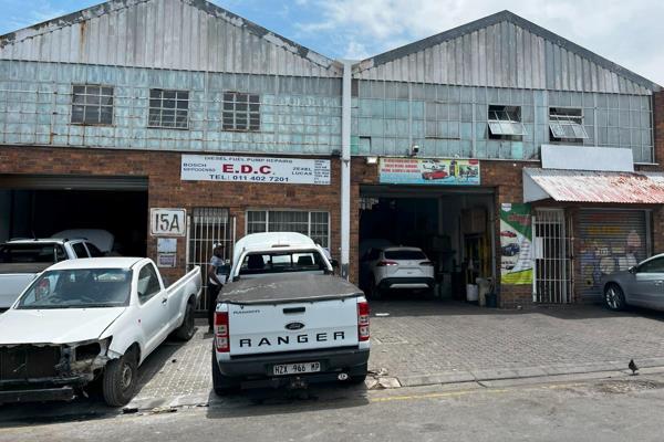 An epic opportunity to secure 2 industrial workshop spaces with potential for multiple uses and warehousing space. Located in the CBD ...