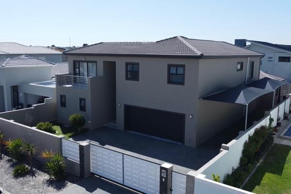 Sole Mandate:

Spacious Five bedroom Double Storey Home in prime location within ...