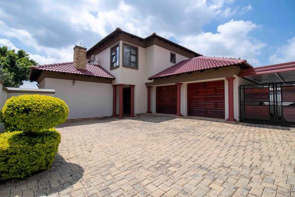 Magnificent/beautiful/stunning! DOUBLE STOREY DUET HOME FOR SALE IN THATCHFIELD SECURITY ESTATE, CENTURION

3 Bedrooms, Study, 2 Full ...