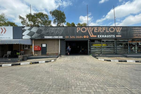 Laas Centre is located in the automotive hub on Republic Road and has ample signage and visibility.  This is a showroom on the ground level and workshop with toilets situated in the basement with own parking.  Branding can be ...