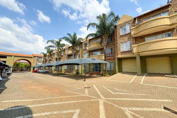 Spacious 2bedroom 1bathroom apartment up for sale in Rooihuiskraal, ideal as an ...