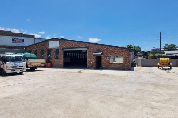 This commercial industrial property offers an excellent opportunity for investors. Boasting six modern offices and a kitchen with ...