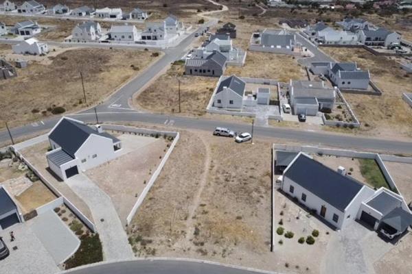 Nestled in the serene coastal enclave of Jaloersbaai, this versatile plot and plan home presents an exceptional opportunity for both a ...