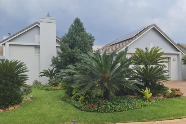 Stunning 3 bedroom house with double volume in living areas. 

5 KVA INVERTER with SOLAR panels and 2 batteries will ensure no more loadshedding. 

2 North facing bedrooms with un-suite bathrooms. 3rd Bedroom is currently the hobby room. This home also offer a study with ...