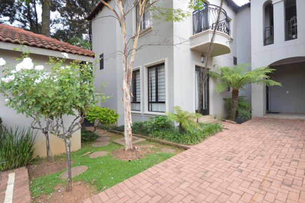 The apartment consist of 3 bedrooms, 2 bathrooms, an open plan kitchen and living area ...