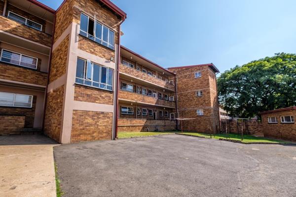 A massive ground floor apartment for sale in dinwiddie!!!
The apartment features a ...