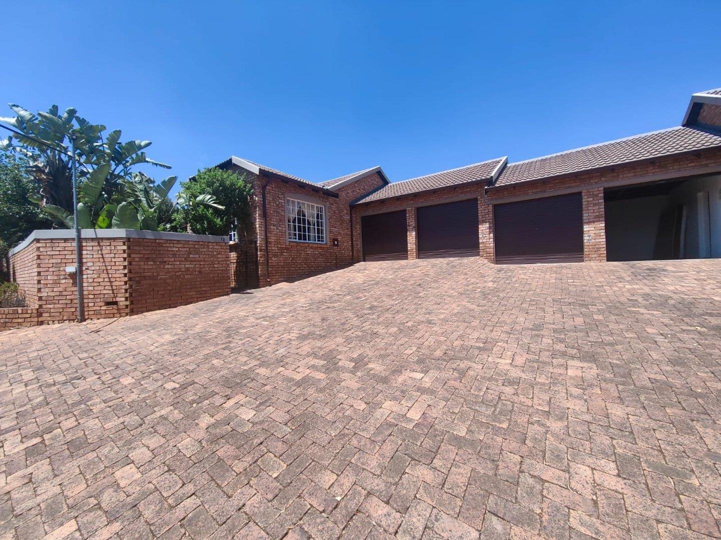 Property and houses to rent in Roodepoort : Roodepoort Property ...