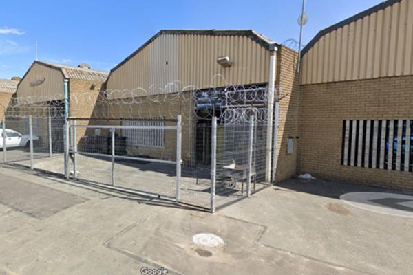 PRICED TO SELL
Investment Property For Sale in La Colline, Stellenbosch
Mini factory unit with long-term Tennant.
Key features:
3 Phase ...