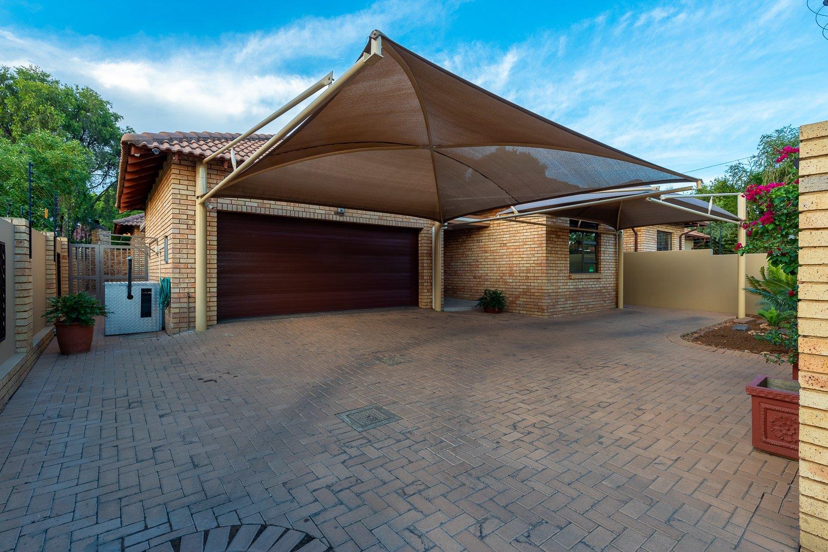 Johannesburg South Property Houses for sale in Johannesburg South