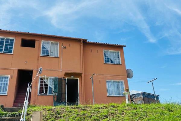 Dormehl Phalane Property Group Apex welcomes you to this well maintained two bedroom house situated in a friendly neighborhood of ...