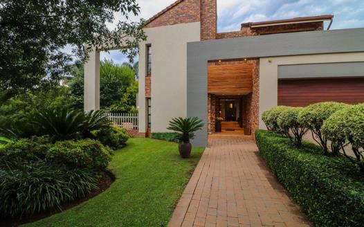 4 Bedroom House for sale in Featherbrooke Estate