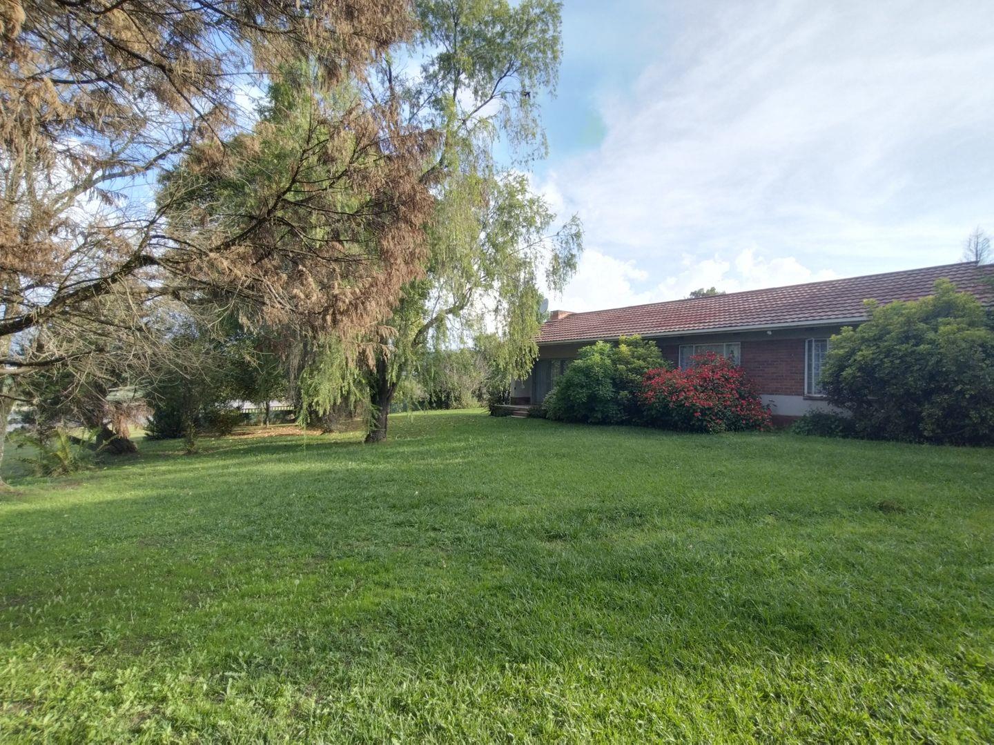 5 Bedroom House for sale in Merrivale P24113924158