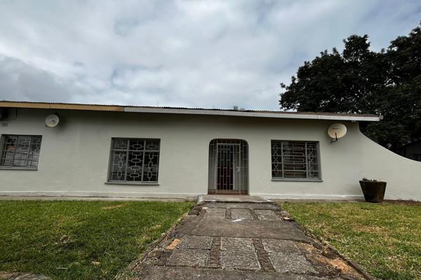 Large 4 bedroom, 2 bathroom, guest toilet. WIFI connection to be paid by the tenant. Water included—prepaid electricity. Double garage ...