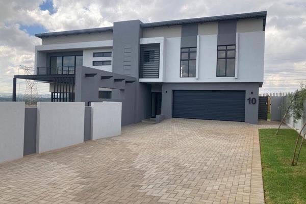 Beautiful state of the art home.: Double Storey 4 Bedroom Home build in the heart of Midstream Heights. You can buy this home directly ...