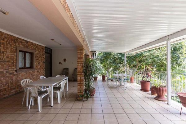 TRANQUIL RETIRMENT UNIT in Birdsong, a little known, superb complex which has 24 HOUR ...