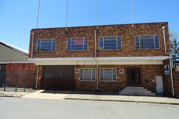 Near to Maboneng and the JHB CBD, this mini factory situated in a quiet cul-de-sac can ...