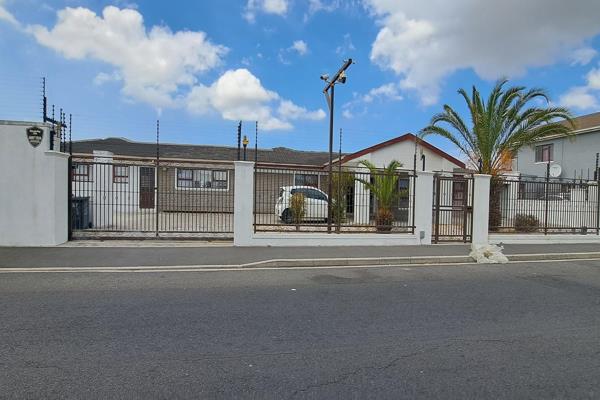 In the heart of a well establish community in Cape Town you will find a gem that appeals to all the aesthetic senses a home should ...